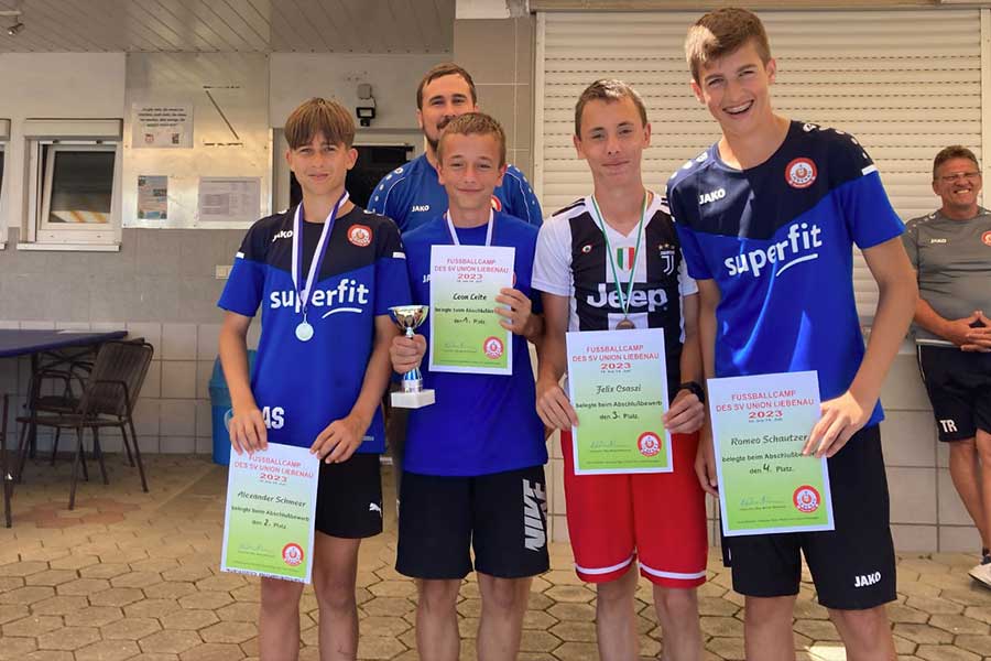 Sieger Ehrung - Fussball Verein für Kinder, Jugend und Kampfmannschaften in Graz